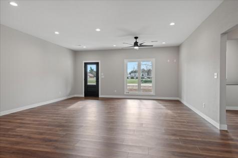 14 Willow Street Bethany IL 61914