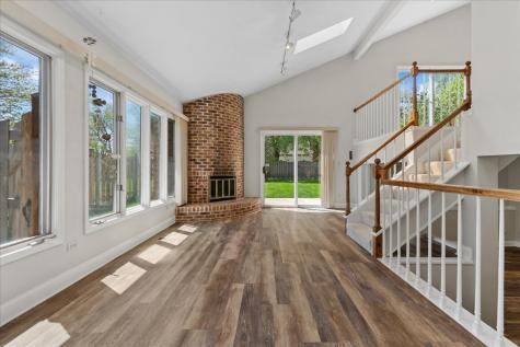 2718 North Elm Lane N Arlington Heights IL 60004