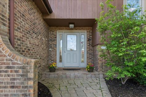 2718 North Elm Lane N Arlington Heights IL 60004