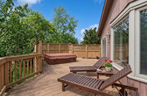 2718 North Elm Lane N Arlington Heights IL 60004
