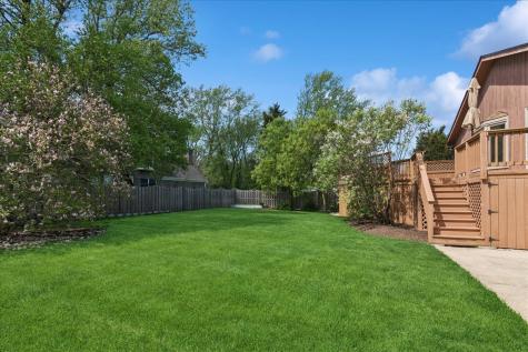 2718 North Elm Lane N Arlington Heights IL 60004