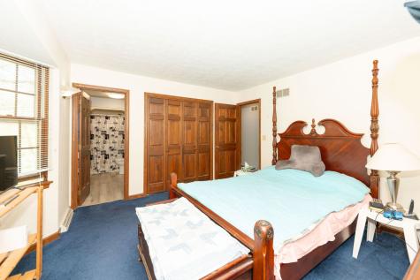 10594 Grover Oaks Road Roscoe IL 61073