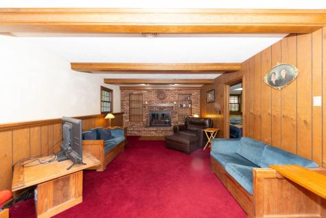 10594 Grover Oaks Road Roscoe IL 61073