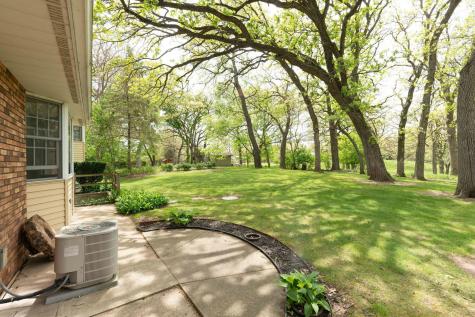 10594 Grover Oaks Road Roscoe IL 61073