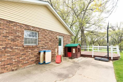 10594 Grover Oaks Road Roscoe IL 61073