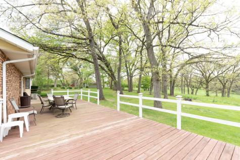10594 Grover Oaks Road Roscoe IL 61073
