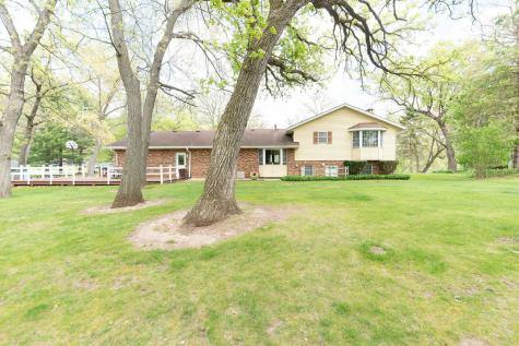 10594 Grover Oaks Road Roscoe IL 61073