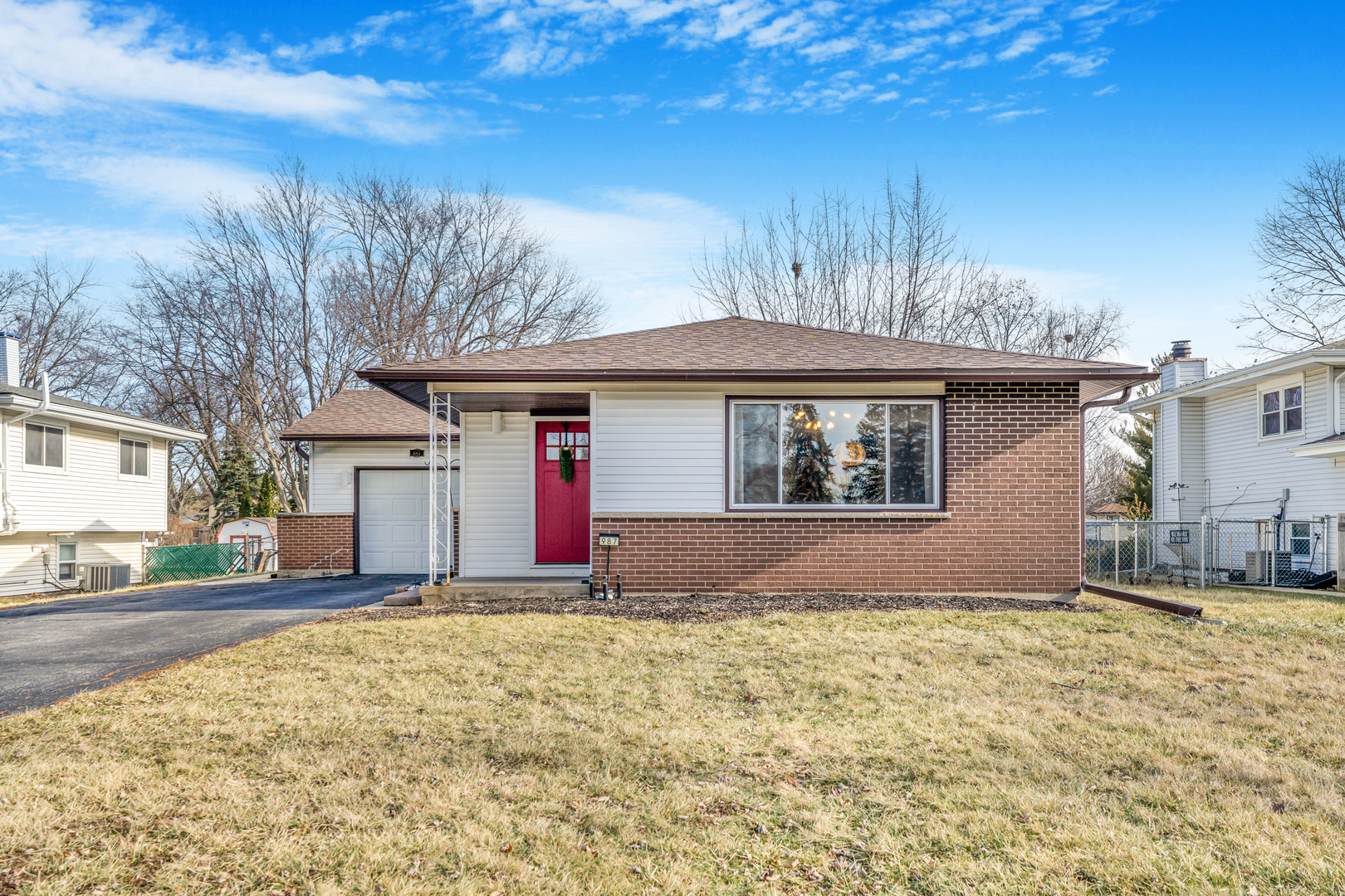 987 Lakewood Drive Bartlett IL 60103