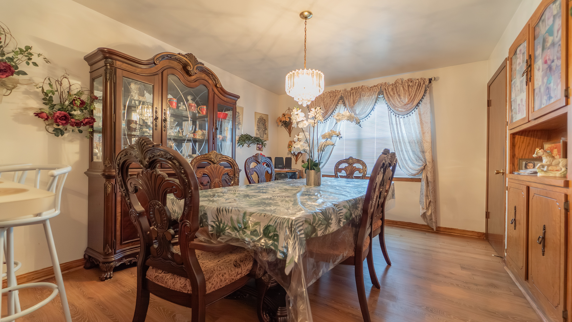 11548 South Avenue G Chicago IL 60617