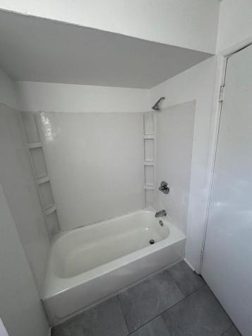 39 West 83rd Street Chicago IL 60620