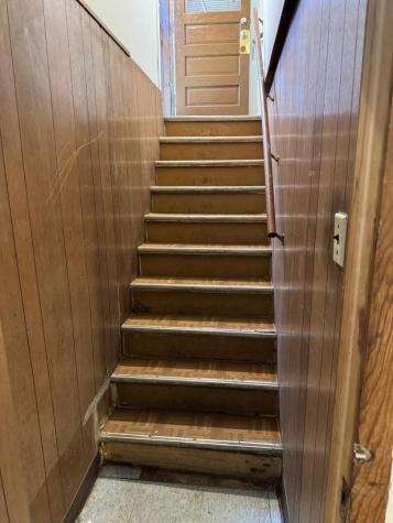 39 West 83rd Street Chicago IL 60620