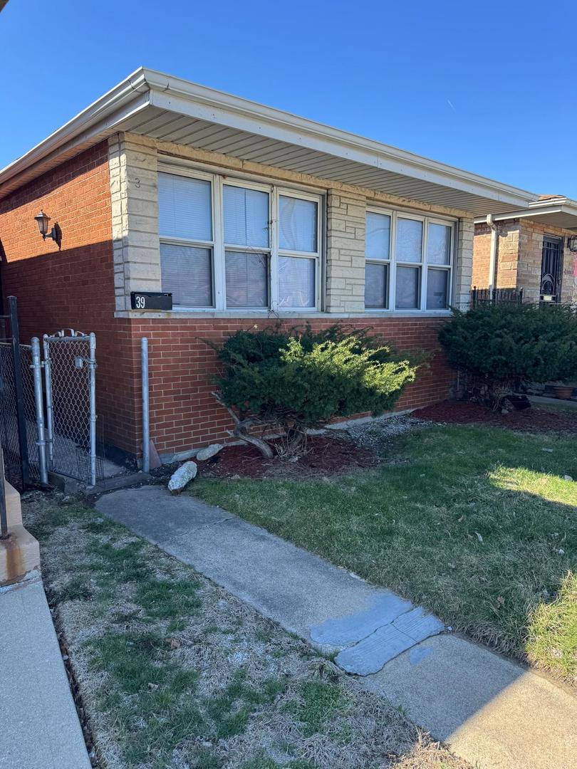 39 West 83rd Street Chicago IL 60620