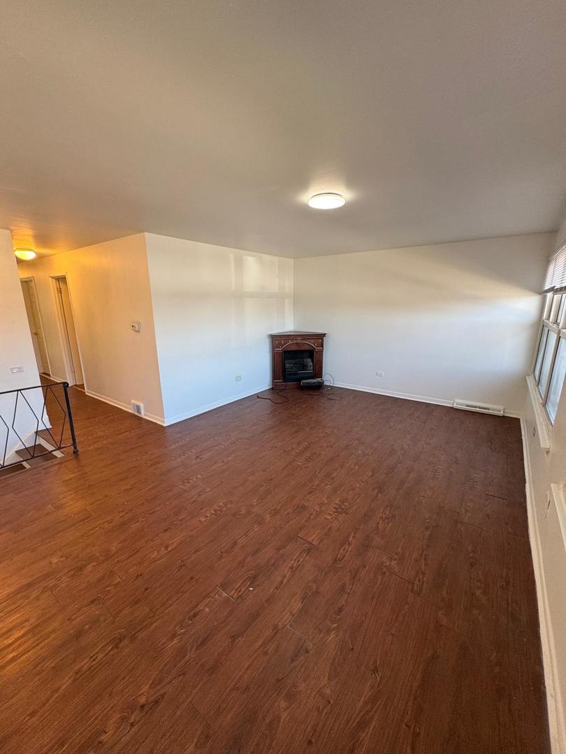 39 West 83rd Street Chicago IL 60620