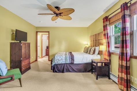 2501 South Vaupell Drive Mchenry IL 60051