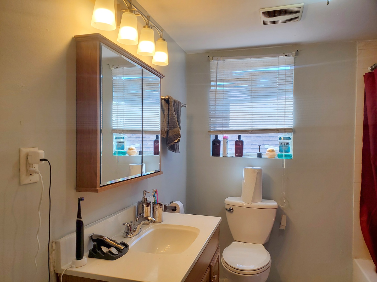 5028 West Parker Avenue Chicago IL 60639