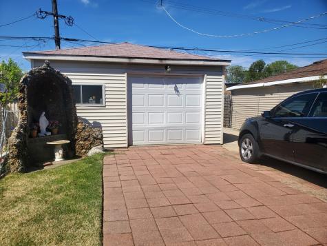 5028 West Parker Avenue Chicago IL 60639