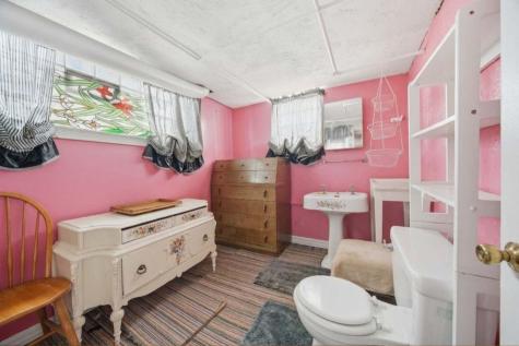15 East 155th Street Harvey IL 60426