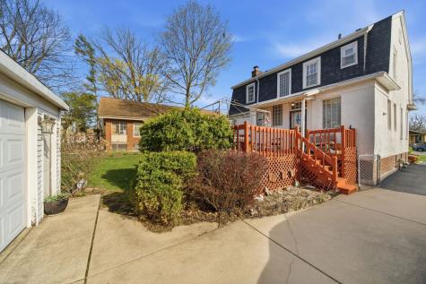 15 East 155th Street Harvey IL 60426
