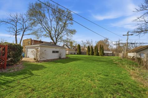 15 East 155th Street Harvey IL 60426