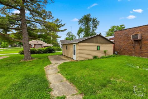 409 Main Street Crescent City IL 60928
