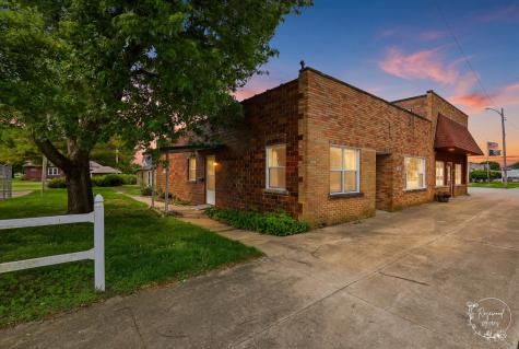 409 Main Street Crescent City IL 60928
