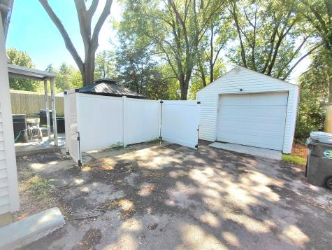 415 South Van Buren Street Batavia IL 60510