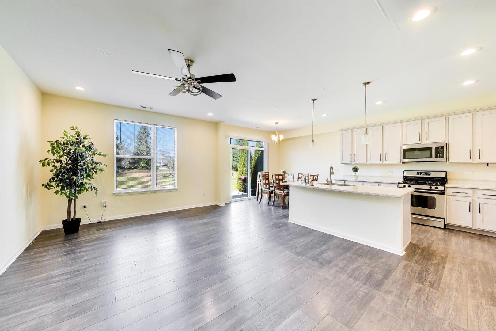 4152 Calder Lane Aurora IL 60504