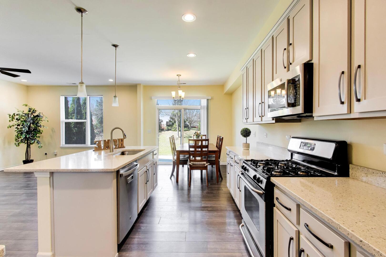 4152 Calder Lane Aurora IL 60504