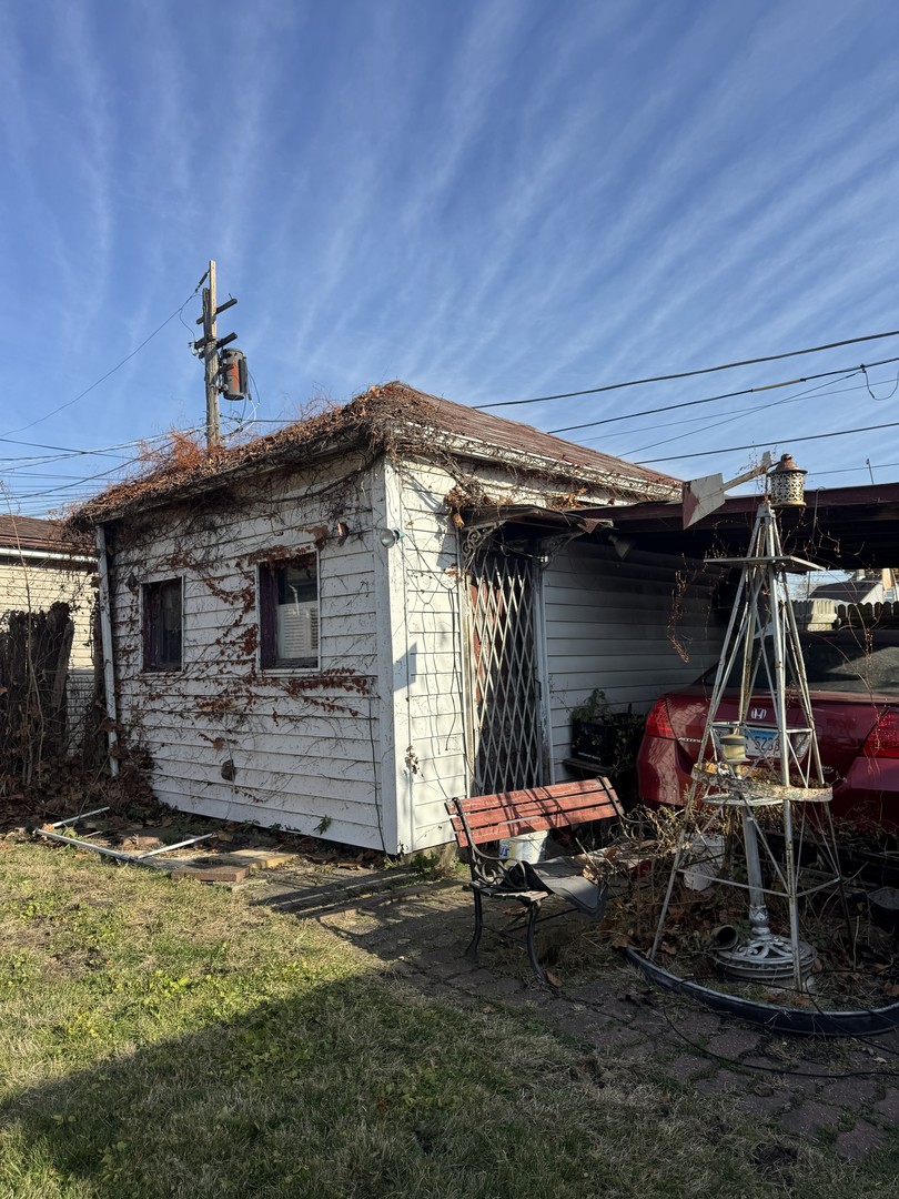 8239 South Ridgeland Avenue Chicago IL 60617