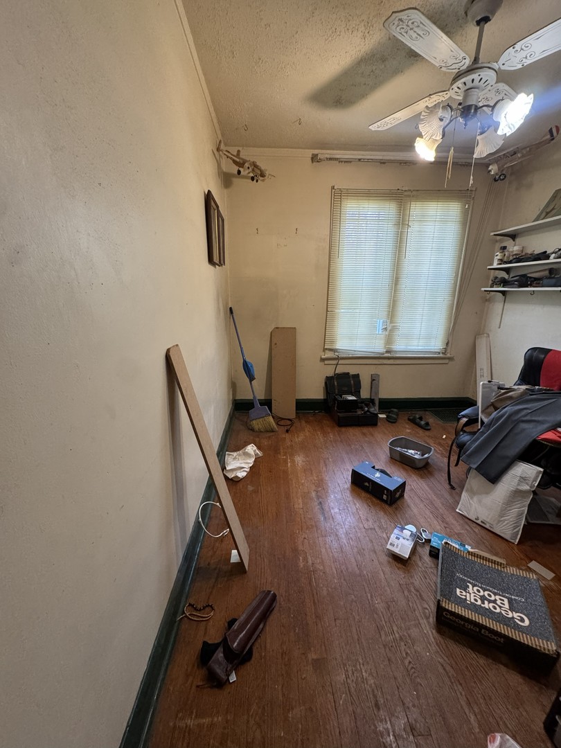 8239 South Ridgeland Avenue Chicago IL 60617