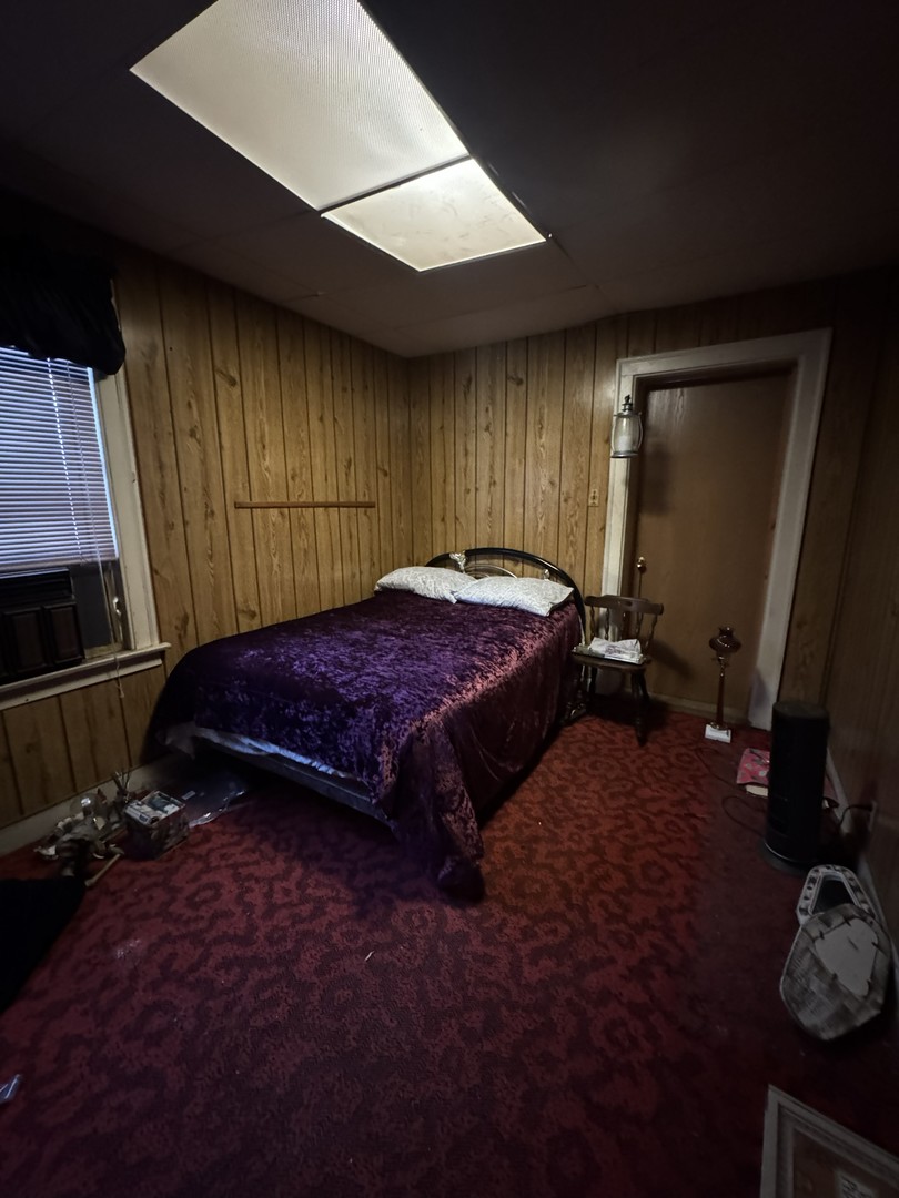 8239 South Ridgeland Avenue Chicago IL 60617