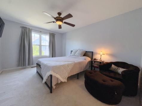 1987 Yasgur Drive Woodstock IL 60098