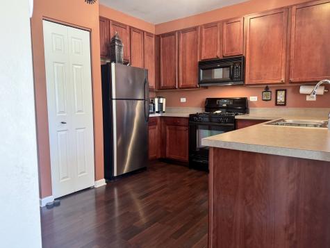 1987 Yasgur Drive Woodstock IL 60098