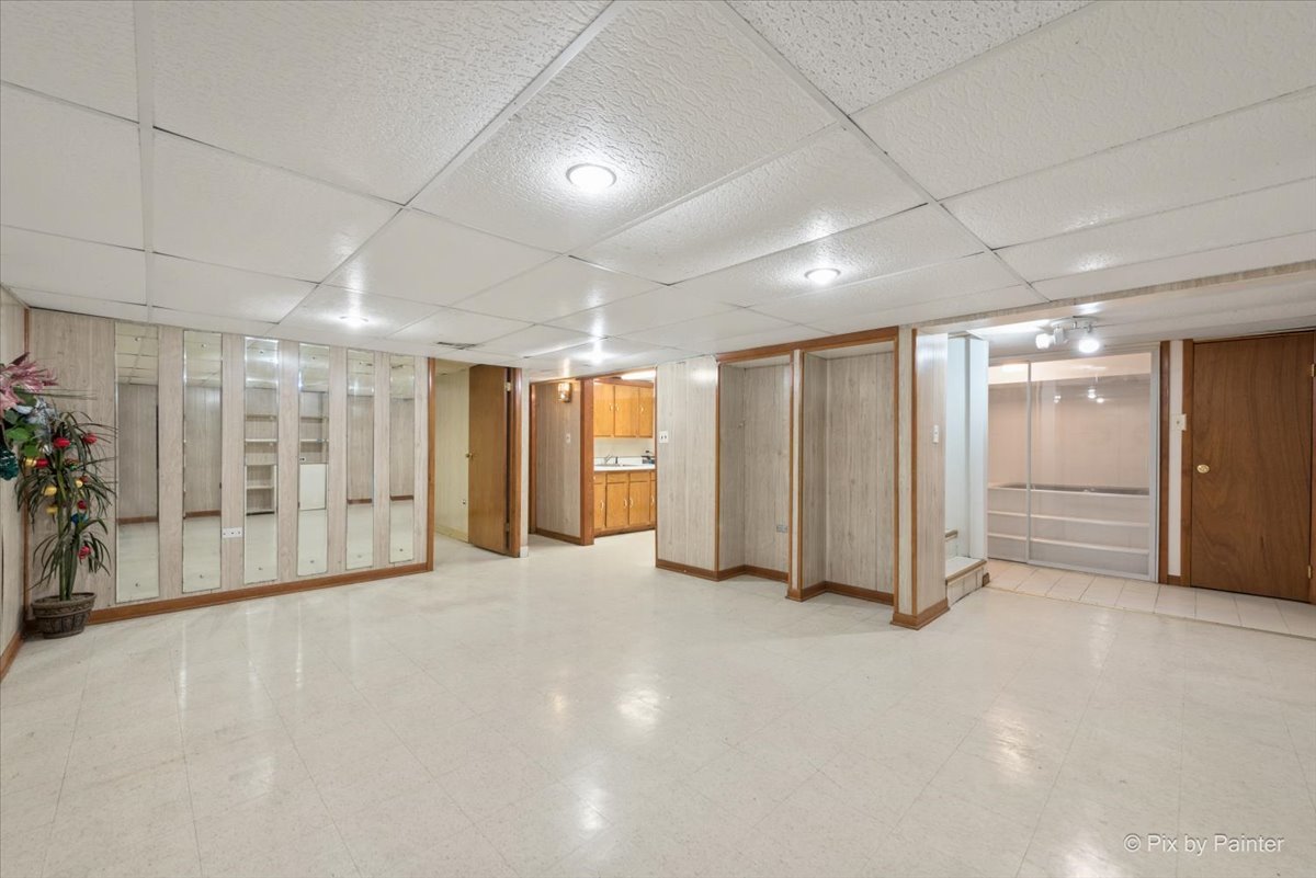 5216 Lee Street Skokie IL 60077