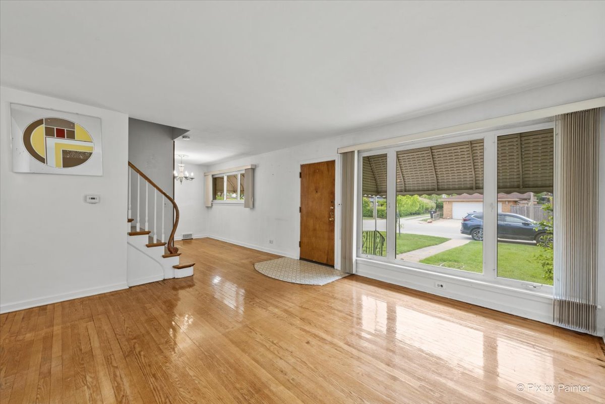 5216 Lee Street Skokie IL 60077