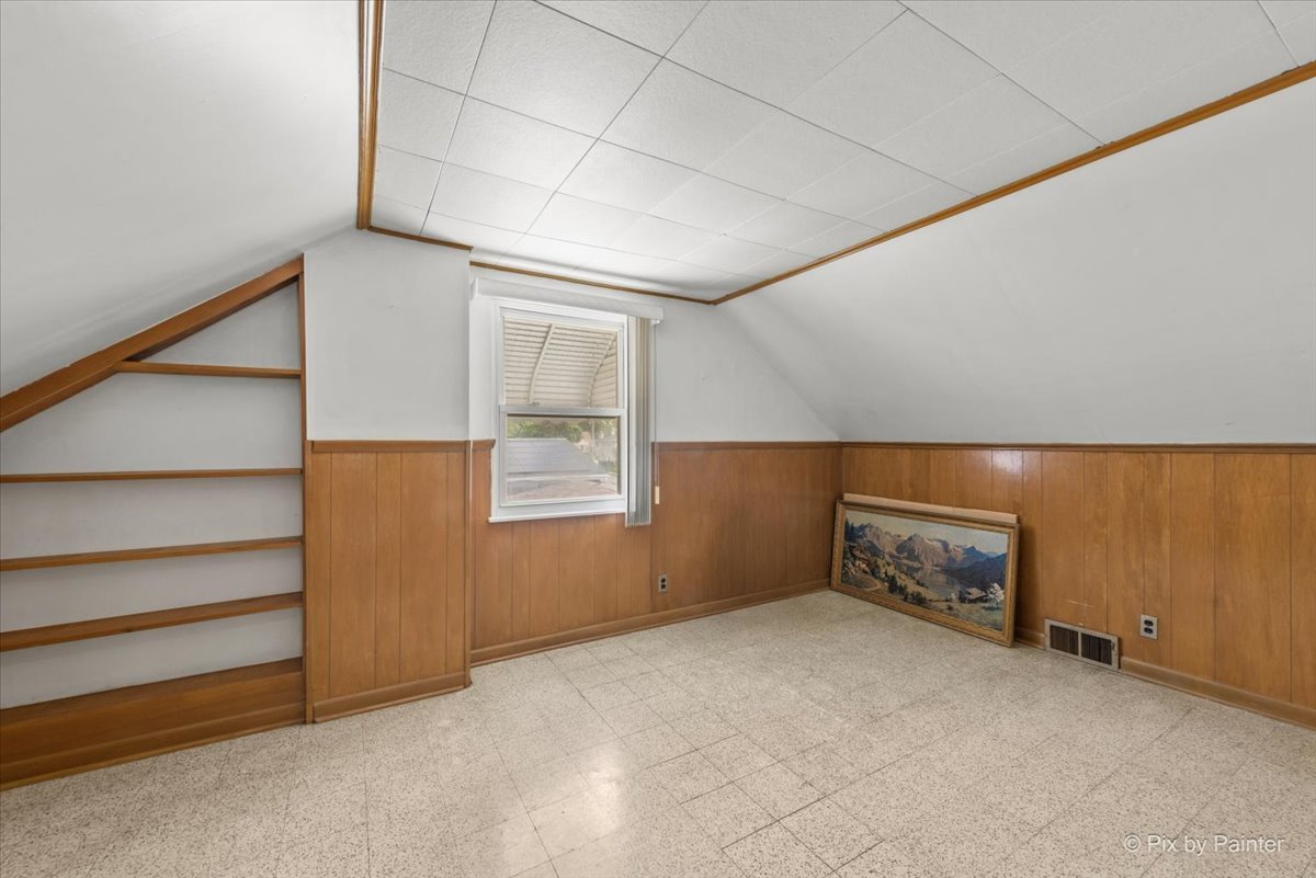 5216 Lee Street Skokie IL 60077
