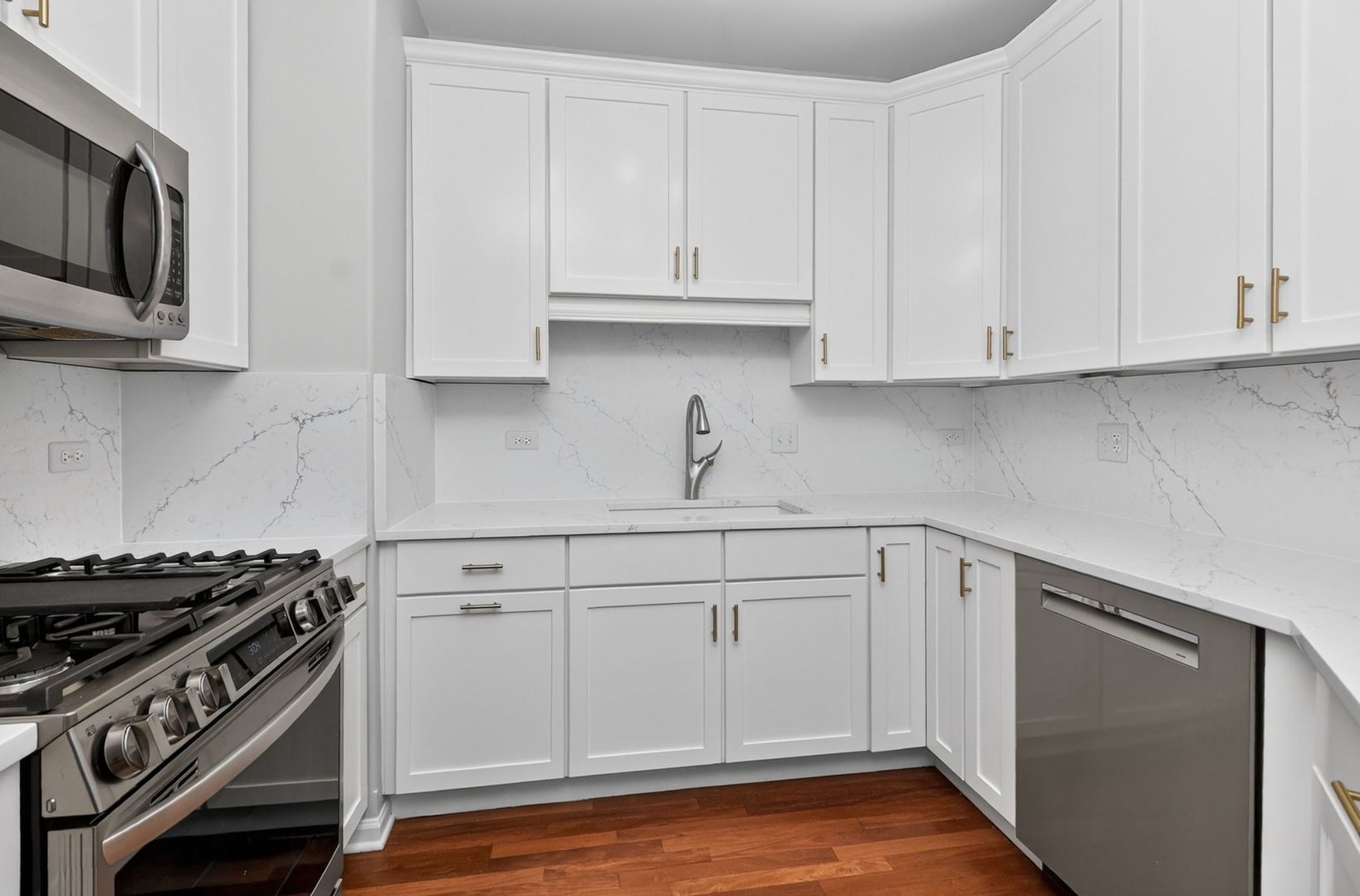 6035 River Bend Drive Lisle IL 60532