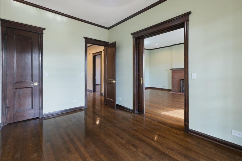 444 East 48th Street Chicago IL 60615