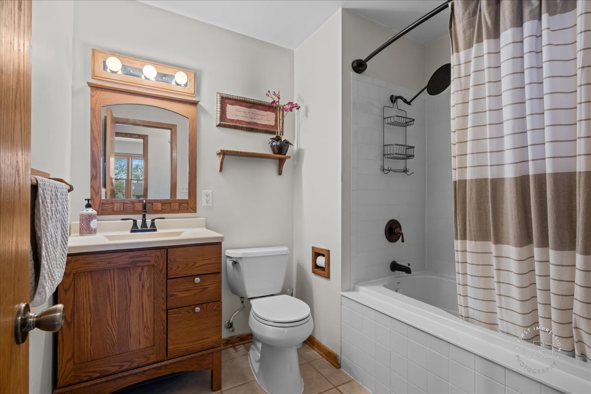 1610 Heather Drive Aurora IL 60506