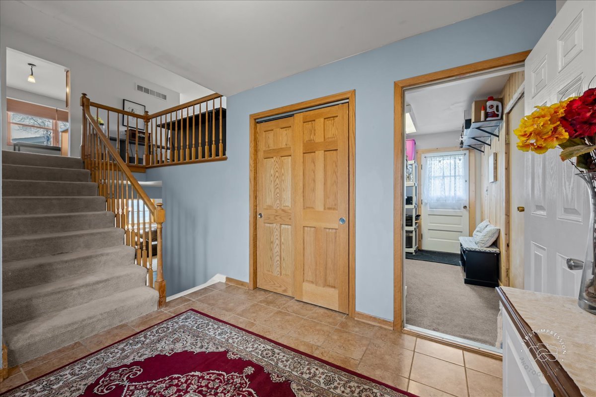 1610 Heather Drive Aurora IL 60506
