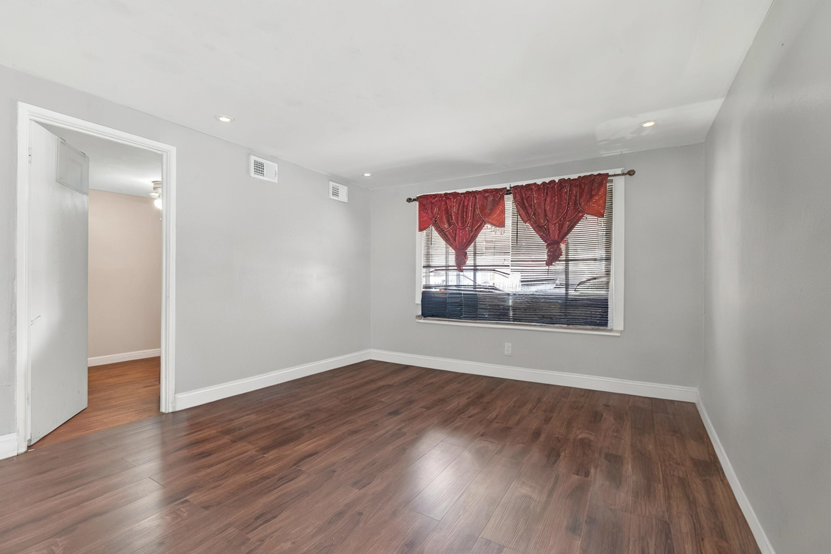 4541 South Laporte Avenue Chicago IL 60638