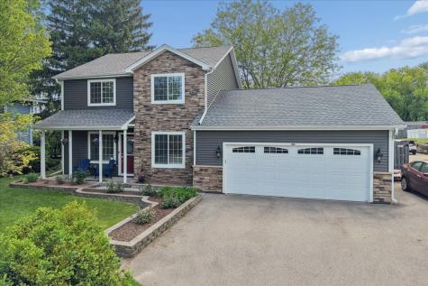 816 Belle Plaine Avenue Gurnee IL 60031