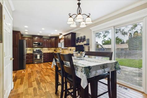 816 Belle Plaine Avenue Gurnee IL 60031