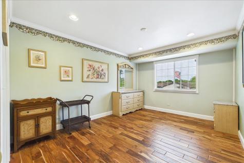 816 Belle Plaine Avenue Gurnee IL 60031