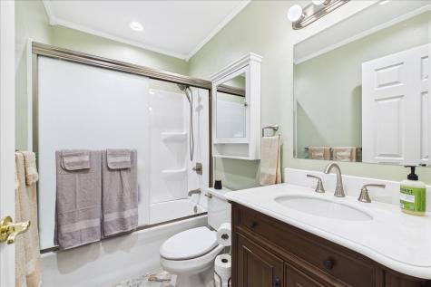 816 Belle Plaine Avenue Gurnee IL 60031
