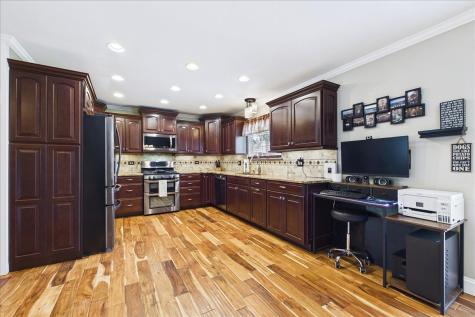 816 Belle Plaine Avenue Gurnee IL 60031
