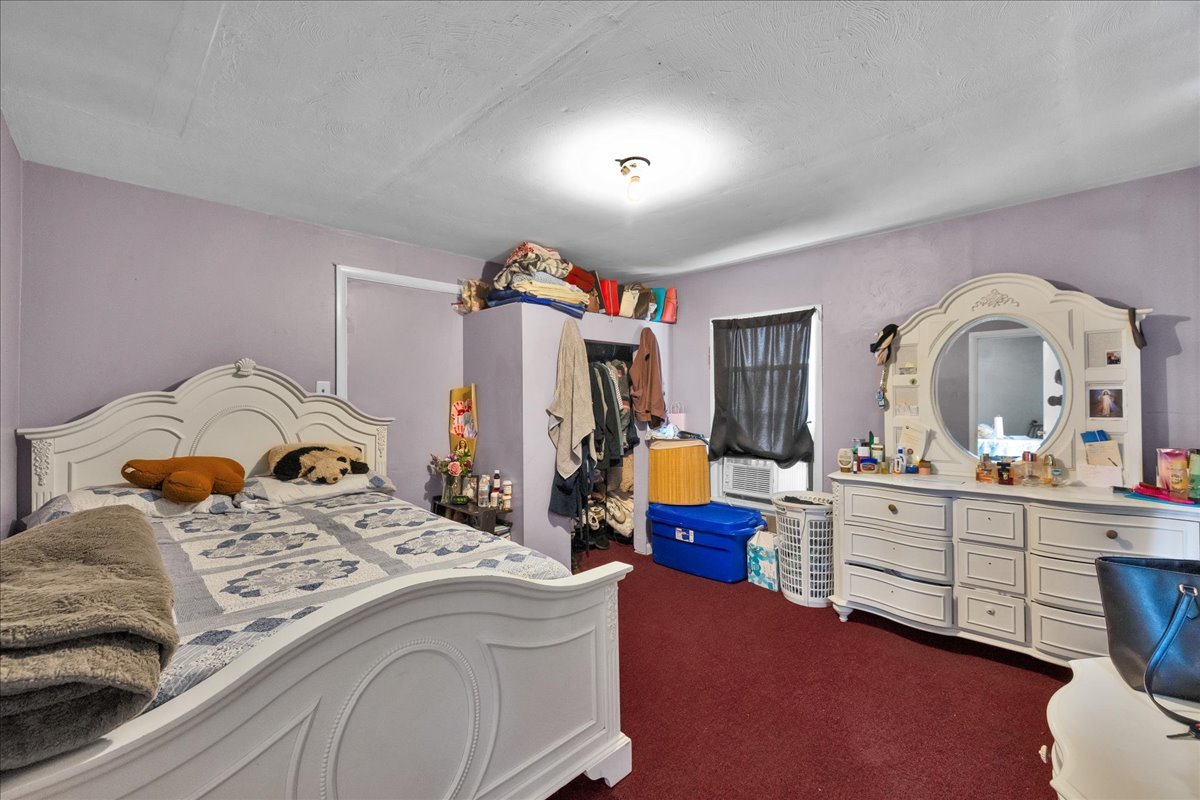 817 Front Street Aurora IL 60505