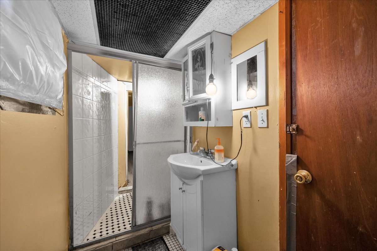 817 Front Street Aurora IL 60505
