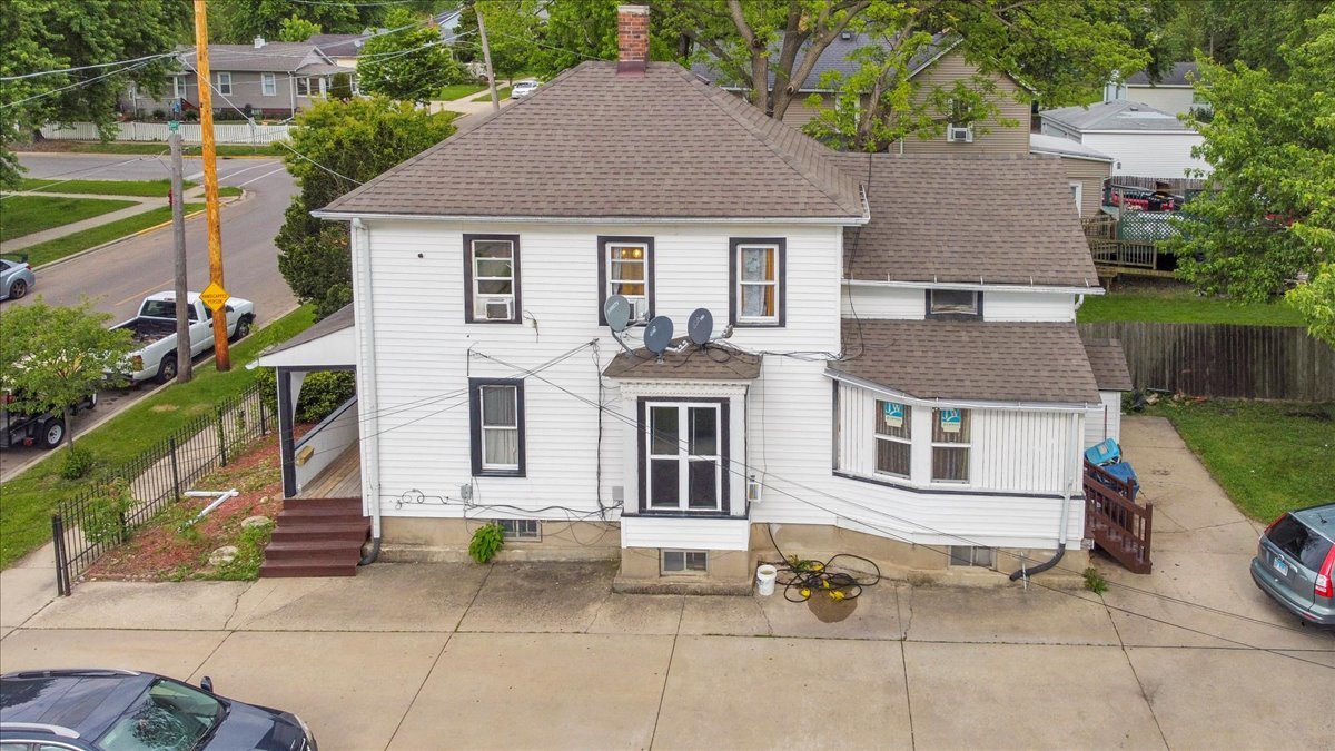 817 Front Street Aurora IL 60505