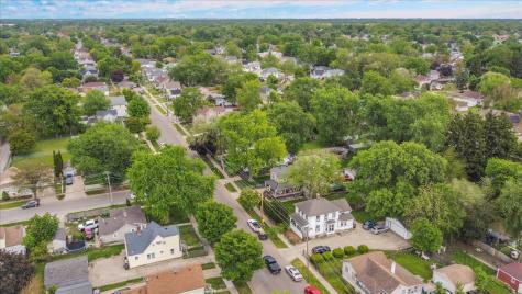 817 Front Street Aurora IL 60505